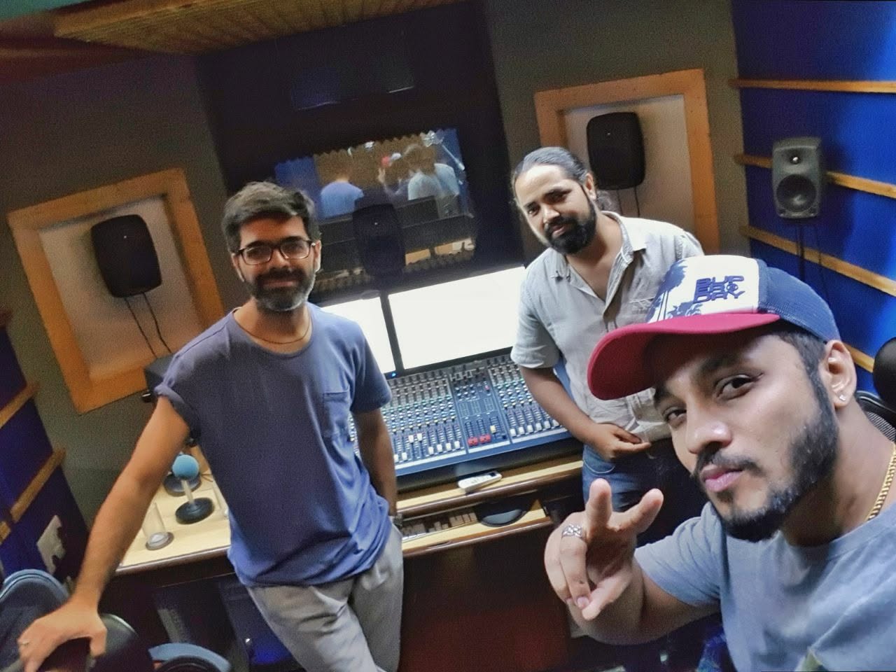 Guest visit at Divine Digital Studio, photograph 31